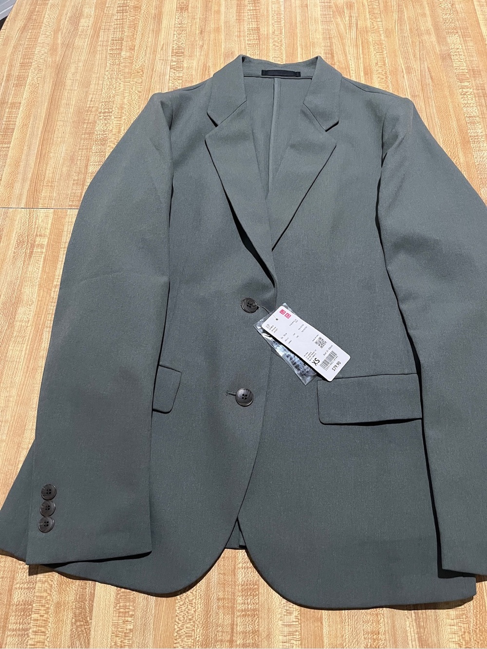 Uniqlo women’s AirSense Olive Green Blazer Size XS NWT